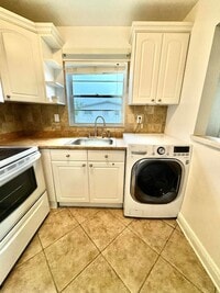 Building Photo - 48 Bedford B