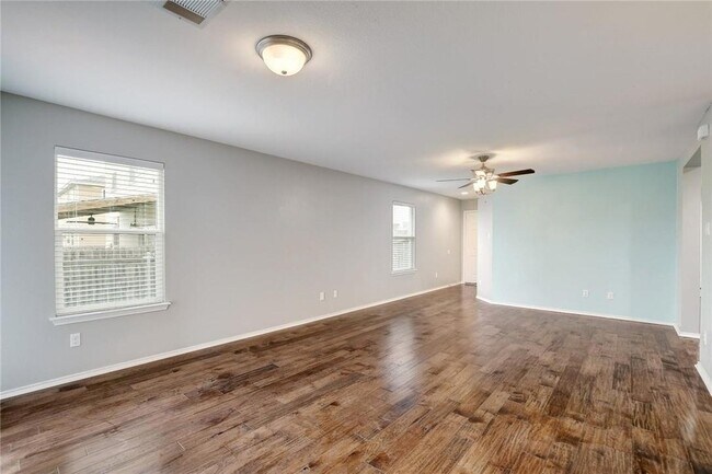 Building Photo - 261 New Bridge Dr