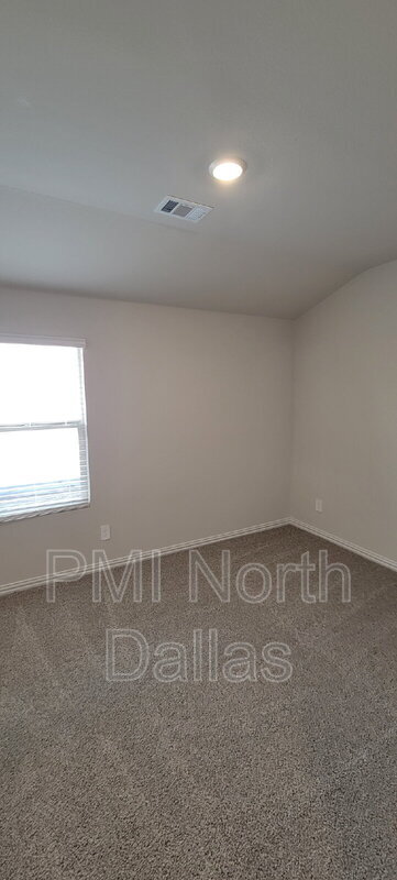 Building Photo - 10609 Potawatomi Ln