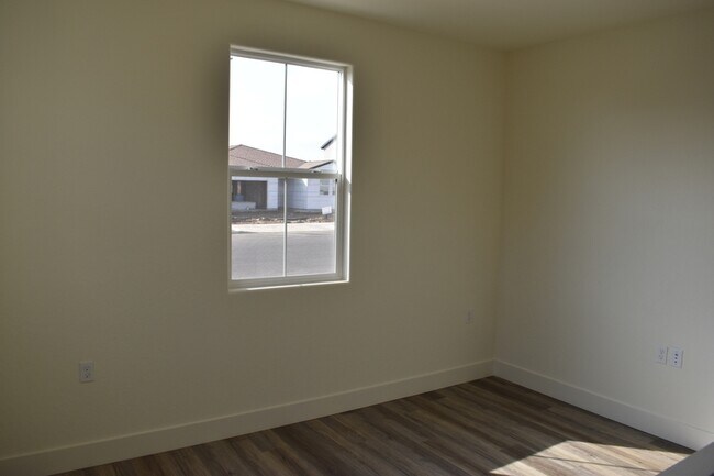 Building Photo - 4649 Jema Wy