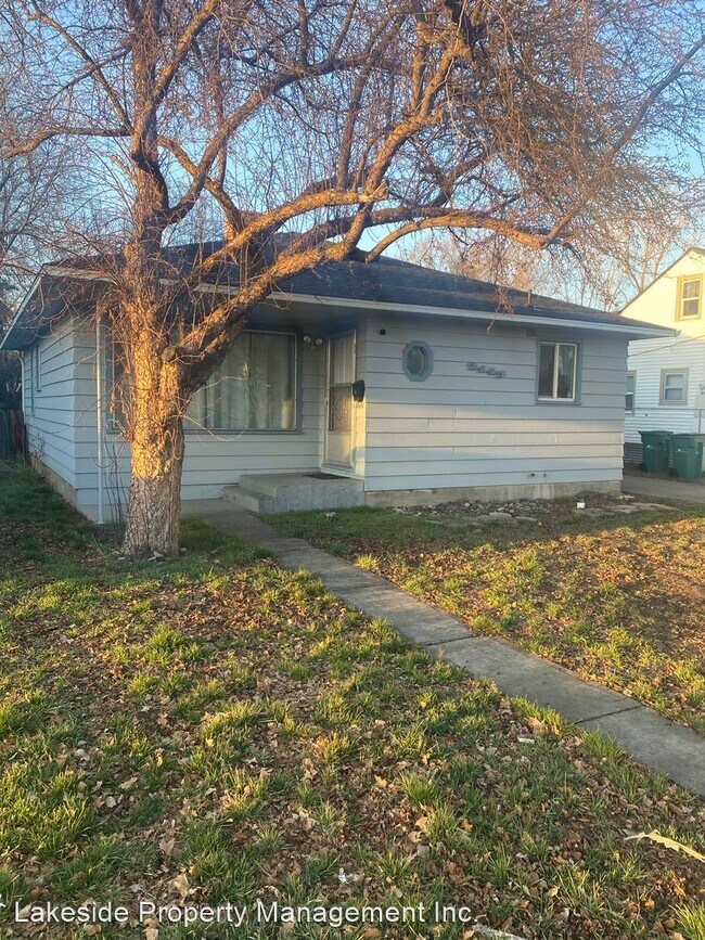 Building Photo - 2 br, 1 bath House - 2145 Darrow