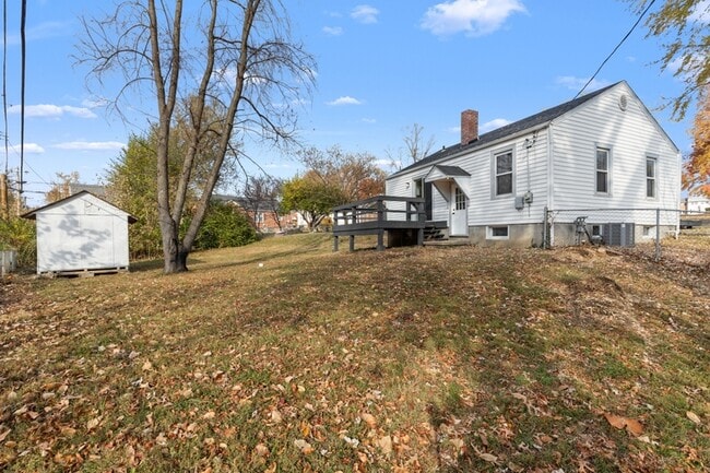 Building Photo - 963 Collier Pl