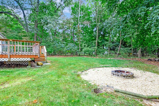 Building Photo - 383 Twilight Ln