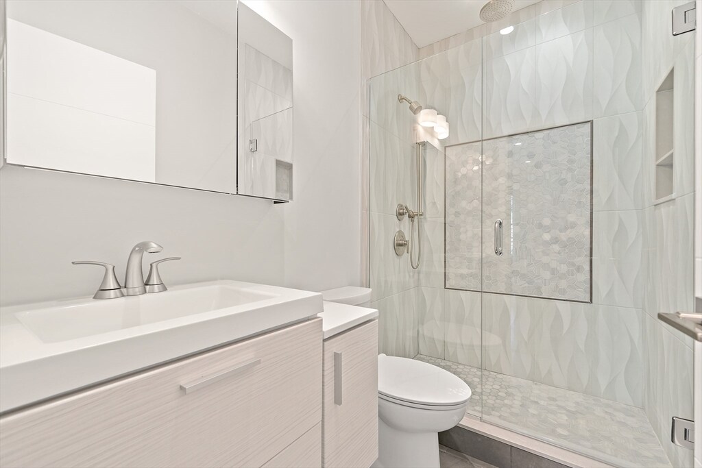Building Photo - 9 Lithgow St