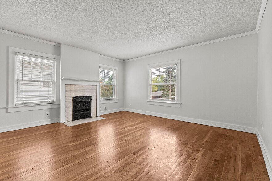 Building Photo - 315 Garfield Ave