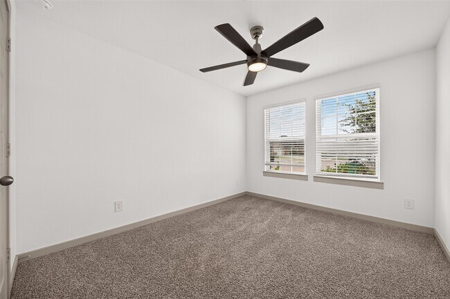 Building Photo - 3939 Hordley Ter Trl