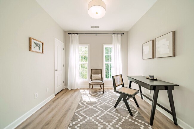 Building Photo - UPGRADES! Two Bedroom Townhouse - Six Mont...