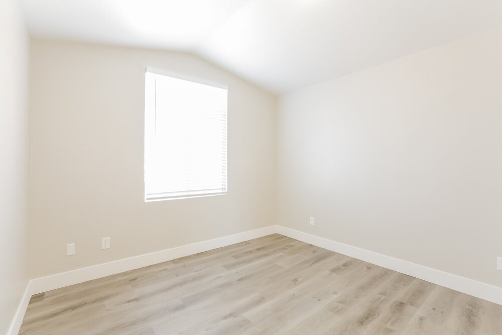 Building Photo - 1701 Klamath Falls Way