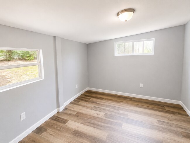 Building Photo - GORGEOUS 3BR/1BA Totally Remodeled Dade City Home!  NO APPLICATION FEE!
