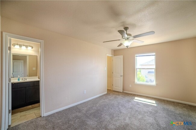 Building Photo - 602 W Vega Ln