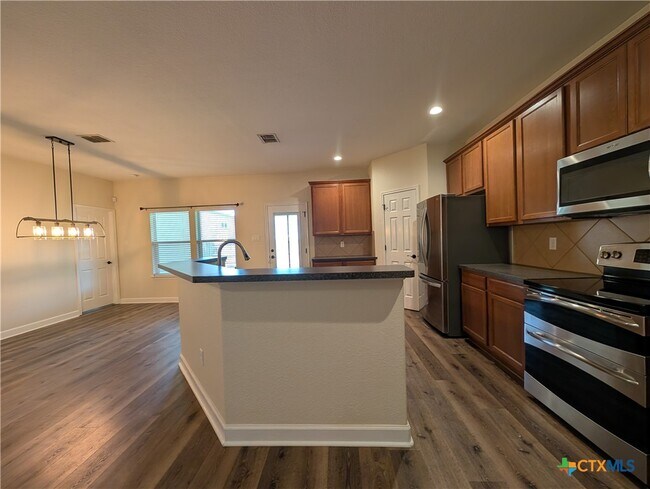 Building Photo - 349 Placid Meadow