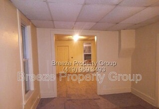 Building Photo - 3130 Stickney Ave