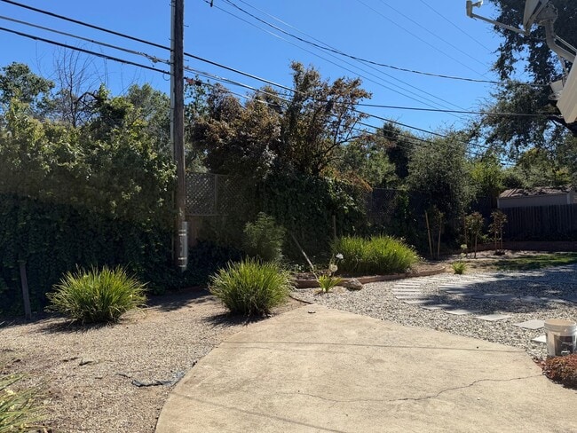 Building Photo - Beautifully Remodeled Single-Story Home with Huge Backyard & RV Access!