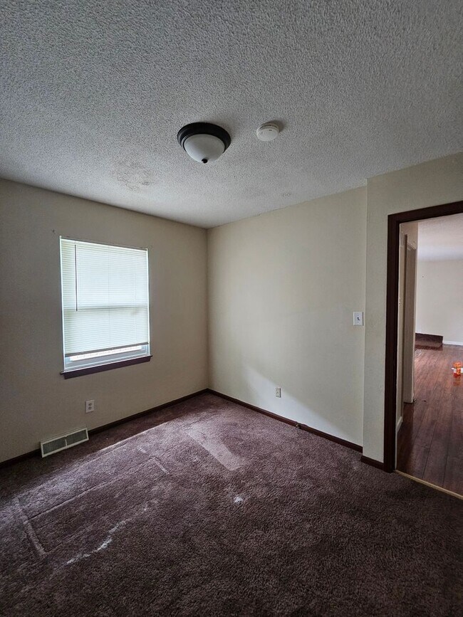 Building Photo - 3212 N 68th St
