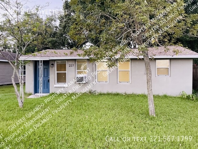 Primary Photo - Cute Updated 2/1 House in Winter Garden