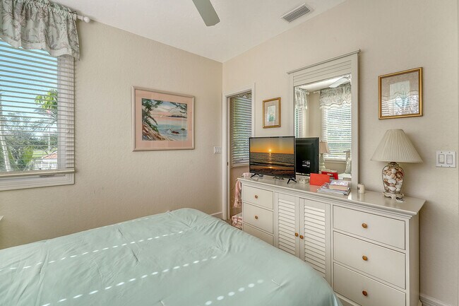 Building Photo - 350 Gulf of Mexico Dr