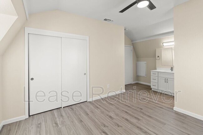 Building Photo - 825 Heritage Pl