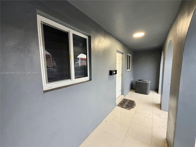 Building Photo - 7155 W 2nd Way