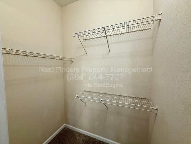 Building Photo - 10075 Gate Pkwy N