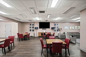 Building Photo - 3930 N Pine Grove Ave