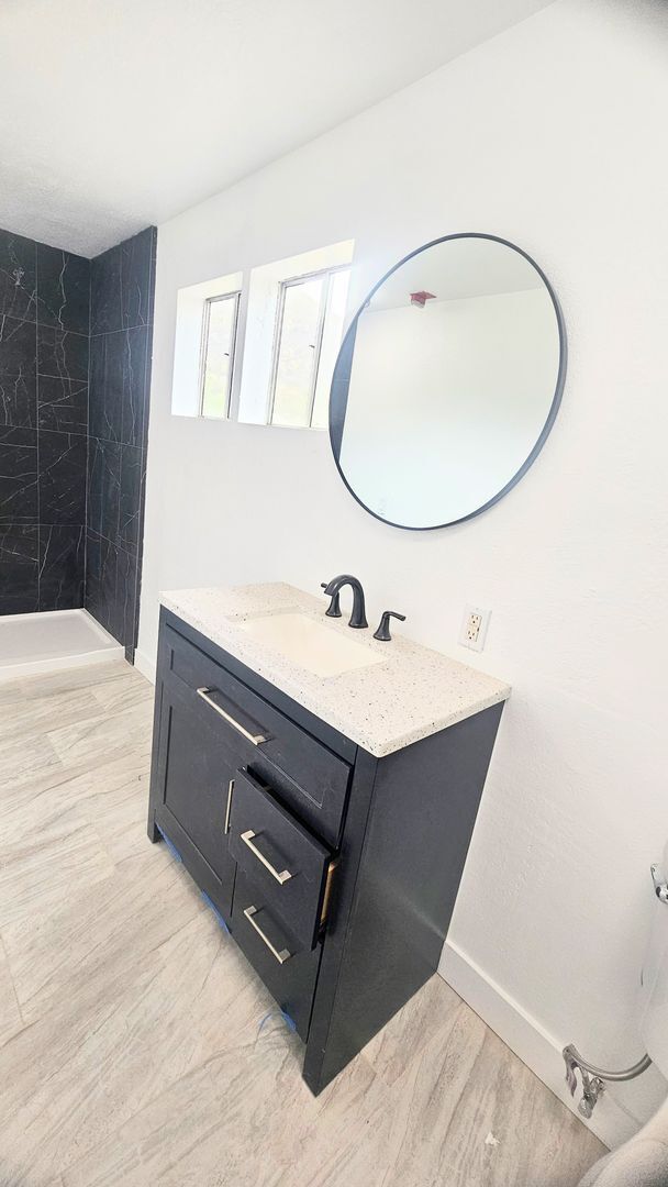 Building Photo - Rancho De Oro