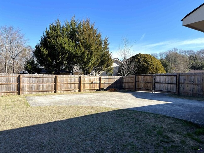 Building Photo - 108 Turtle Dove Ct