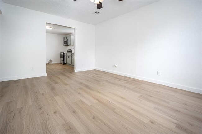 Building Photo - 119 S Harrison Ave