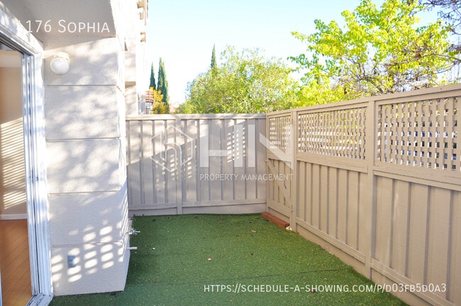 Building Photo - 4176 Sophia Way