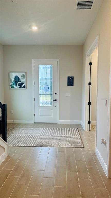 Building Photo - 16956 Hamlin Vw St