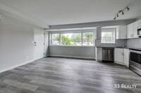 Building Photo - 549 W Euclid Ave