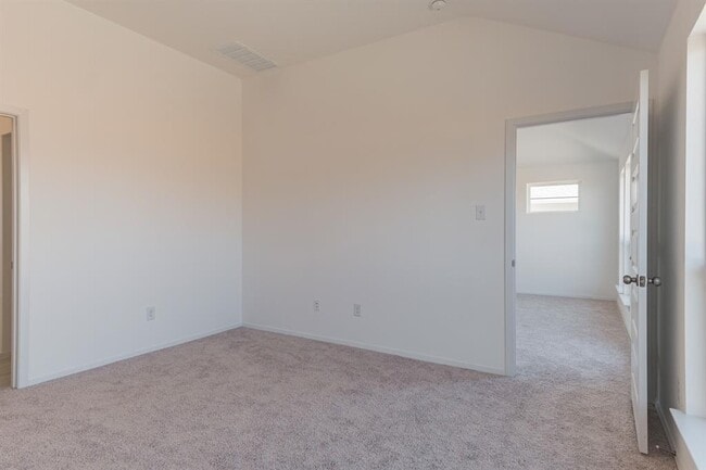 Building Photo - 110 Watercourse Wy