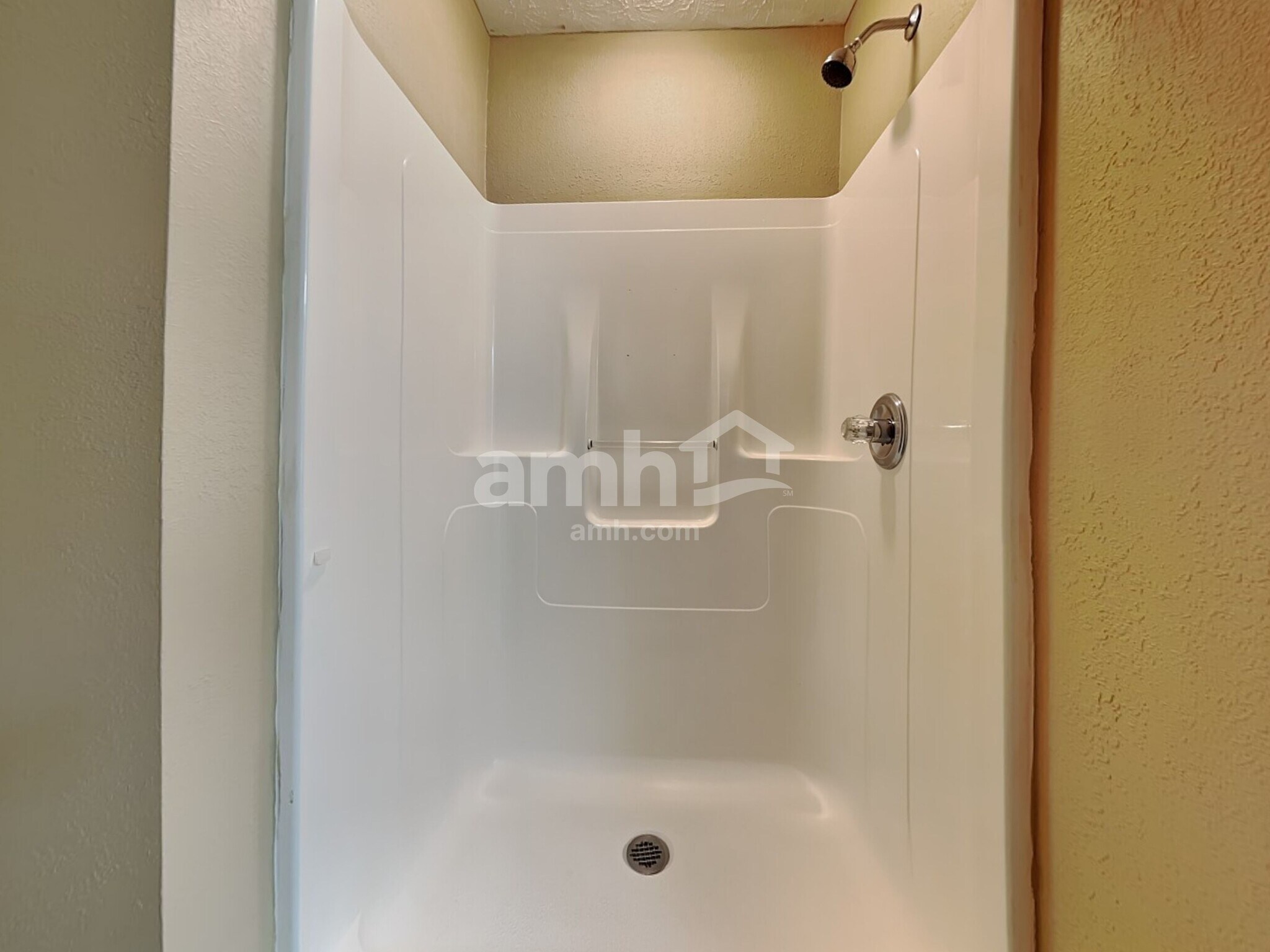 Building Photo - 1324 Hunters Way Ct