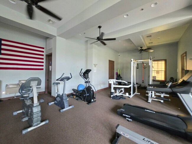 Building Photo - 1430 Regency Rd