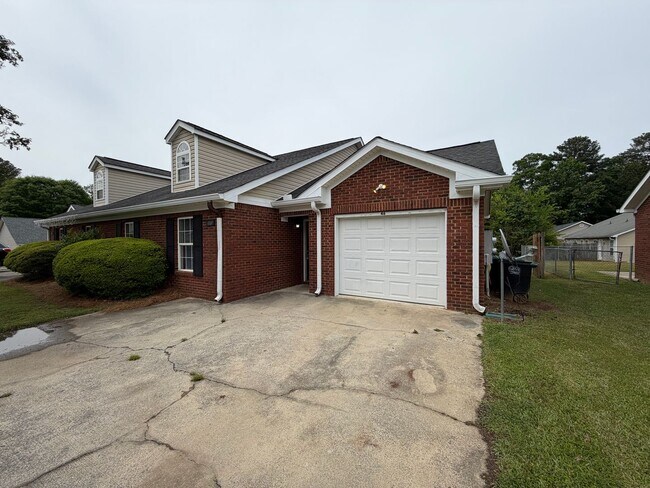 Building Photo - 46/48 Widgeon Way