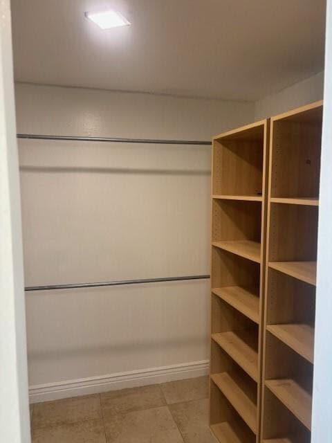 Building Photo - 800 Parkview Dr