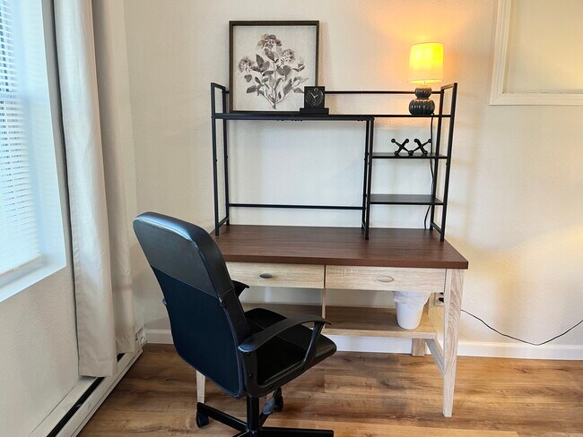 Building Photo - Rocky Court