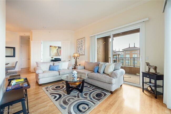 Building Photo - 2825 Palm Beach Blvd