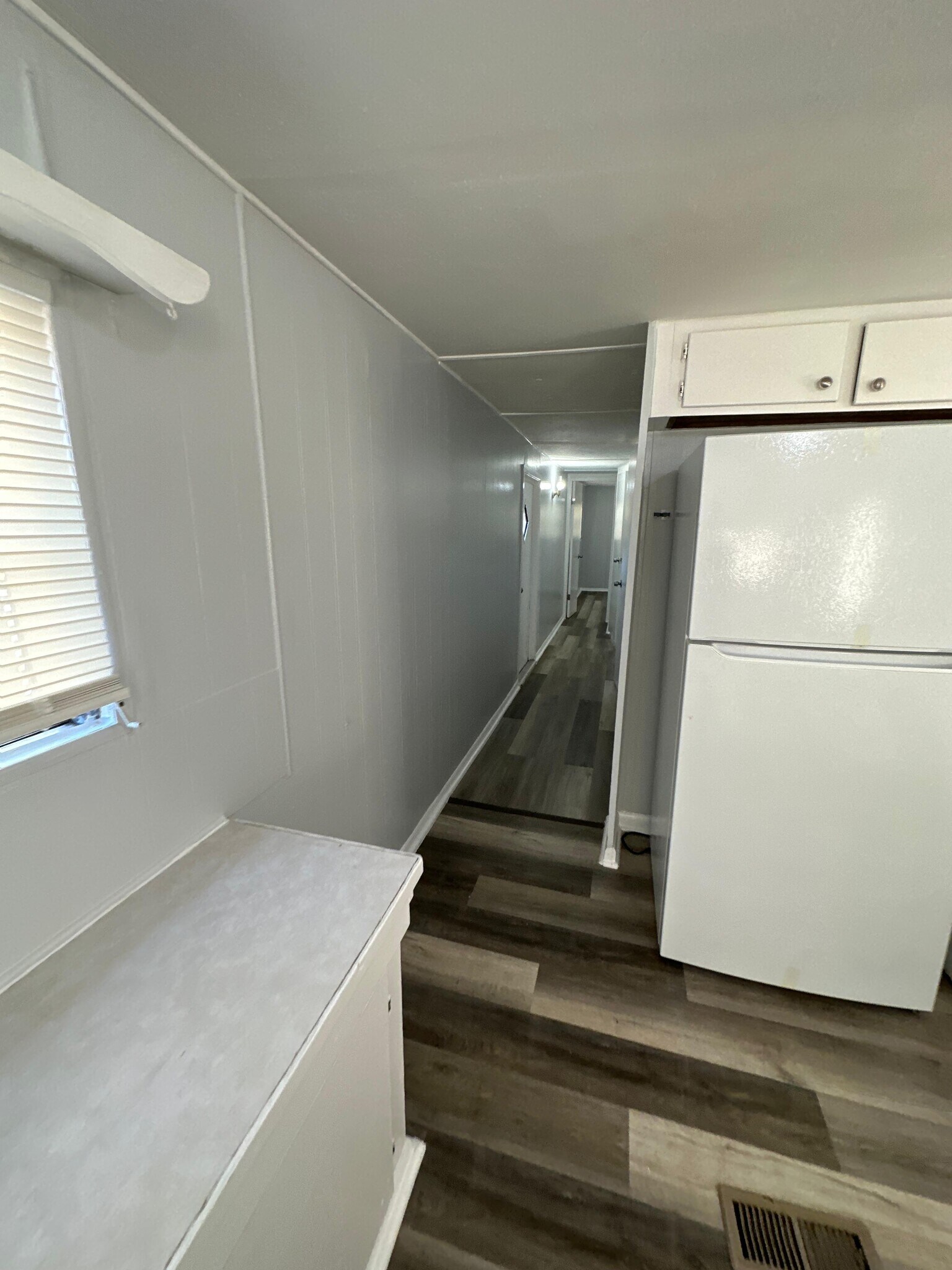 Building Photo - 7663 Bentwillow Dr