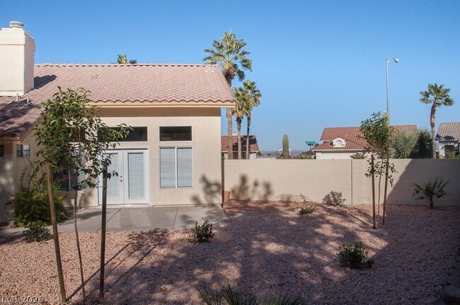 Building Photo - 131 Rancho Maderas Way