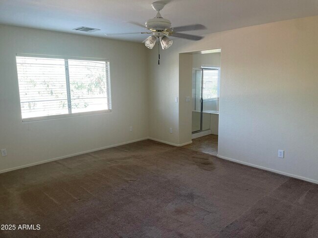 Building Photo - 4816 S Emery Cir