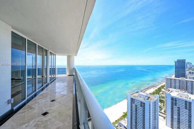 Building Photo - 1850 S Ocean Dr