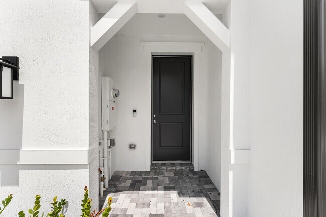 Building Photo - 4315 Efendi Dr