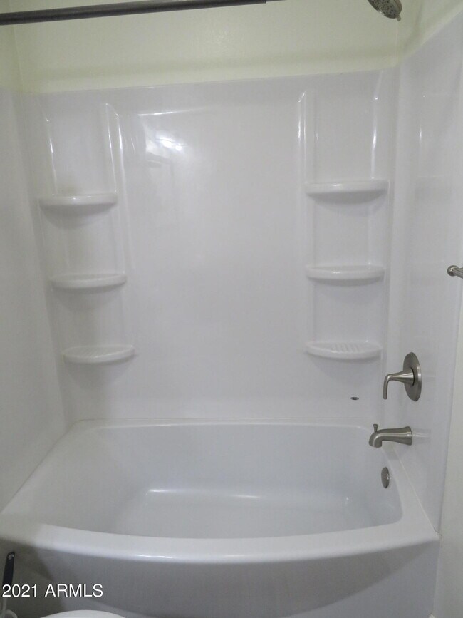 Building Photo - 2156 E Jerome Ave