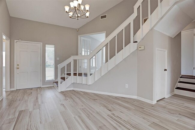 Building Photo - 11530 Ella Lee Dr