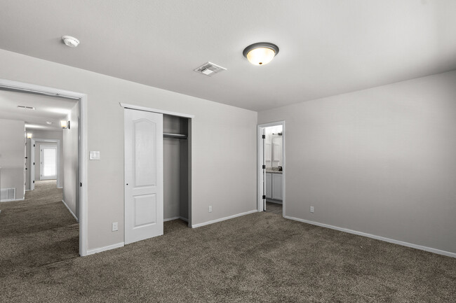 Building Photo - 12352 Stansbury Dr