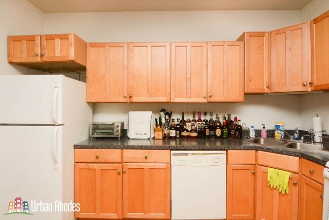 Building Photo - 3941 N Monticello Ave