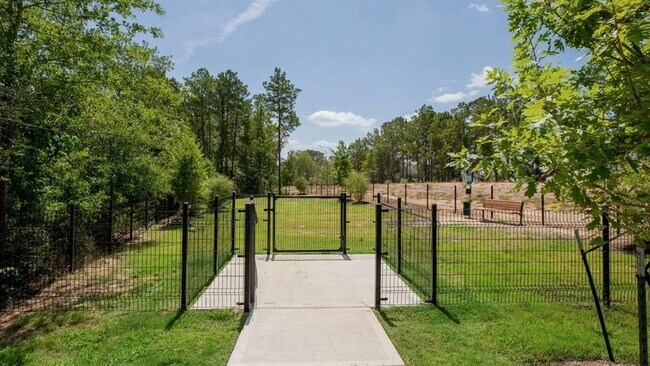 Building Photo - 203 Fallow Deer Dr
