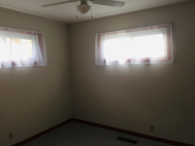 Building Photo - 19450 Royalton Rd