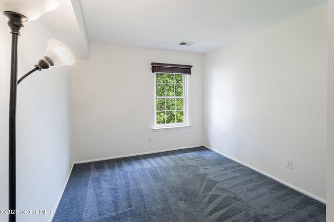 Building Photo - 2504 Lighthouse Ln