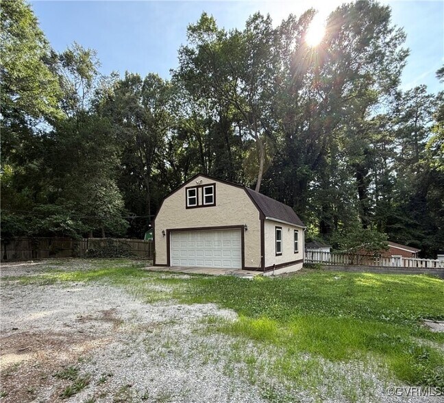 Building Photo - 8535 Old Spring Rd